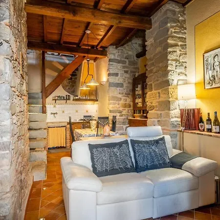 Appartement Camelia Bianca Barga